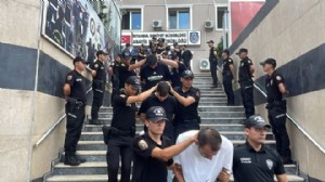Suç örgütlerine operasyon: 32 gözaltı!