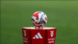 Süper Lig'de küme düşen son takım belli oldu