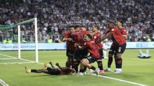 Süper Lig'e yükselen son takım belli oldu!
