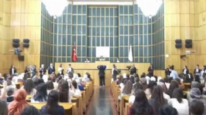 TBMM'de 'Öcalan' sloganına suç duyurusu