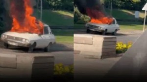 TBMM önünde 'Beyaz Toros' yakıldı