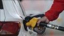 Tabela değişiyor: Benzine zam geliyor