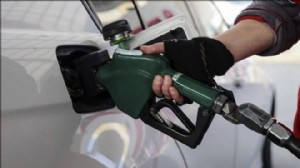 Tabela yarın değişiyor: Benzin ve motorine zam!