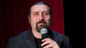 Taciz iddialarının ardından sahnelere dönüyor