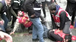 Taksim'e yürümek isteyenlere gözaltı!