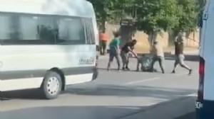 Tartışma sopalı kavgaya dönüştü: 4 gözaltı