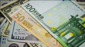 Tatil sonrası ilk işlem günü: Dolar haftaya nasıl başladı?