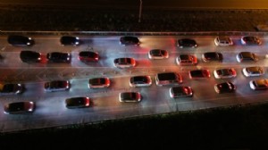 Tatilciler dönüş yolunda: Kilometrelerce trafik!