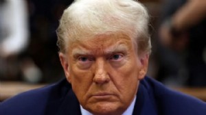 Trump: İran'ı bu gece çok sert vuracağız!