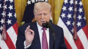 Trump: İşi bitirene kadar ayrılmayacağız