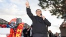 Tugay'dan Meslek Fabrikası önünde mesaj seli ve Vakıflar Müdürü'ne soru:  Kimlerle konuştun, kimden teklif aldın?