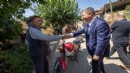 Tugay yangında zarar gören Köseler’i ziyaret etti