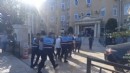 Turist otobüsüne taşlı saldırıya 5 tutuklama