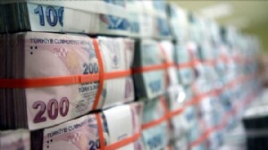 Türk Lirası'nın reel değeri 10 ayın en düşüğünde
