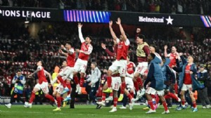 UEFA Şampiyonlar Ligi'nde ilk finalist Arsenal