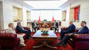 Ümit Özdağ, CHP'yi ziyaret etti