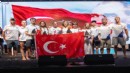 Urla’da rüzgar Türk sporcular için esti!