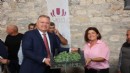 Urla’da üreticiye kesintisiz destek
