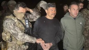 Uşak'ta polis ekibine silahlı saldırı