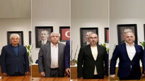 Üsküdar'da 4 CHP'li meclis üyesi AK Parti'ye geçti