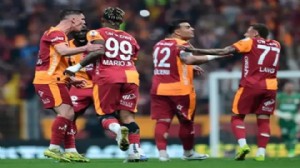 Üst üste 4. kez... Süper Lig'de şampiyon Galatasaray!