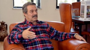 Usta oyuncu Kadir İnanır hayatını kaybetti