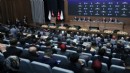 Ve Yıldız AK Parti rozeti takmak için salondaki yerini aldı!