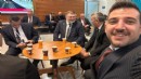 Ve Yıldız AK Parti rozeti takmak için salondaki yerini aldı!