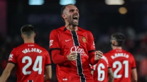 Vedat Muriç, Fenerbahçe için İstanbul'a geliyor