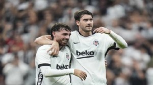 Vlahovic'ten hat-trick: Beşiktaş'tan gol yağmuru!