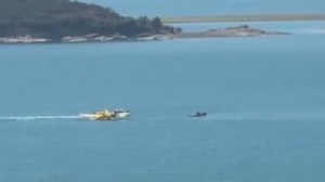 Yangın söndürme uçağı düştü: İki pilot yaralı