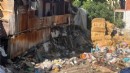 Yaşlı çiftin evinden 20 kamyon çöp çıktı!