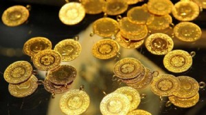 Yatırımcısını sevindirdi: Gram altın rekora koşuyor