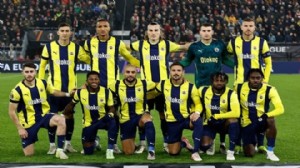 Yıldız oyuncu Fenerbahçe'den ayrıldığını açıkladı