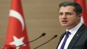 Yücel'den Çelik'in 'adap yoksunu' sözlerine yanıt!