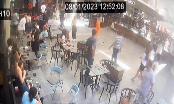Konsolosluktaki saldırıda yaşanan panik kamerada! 